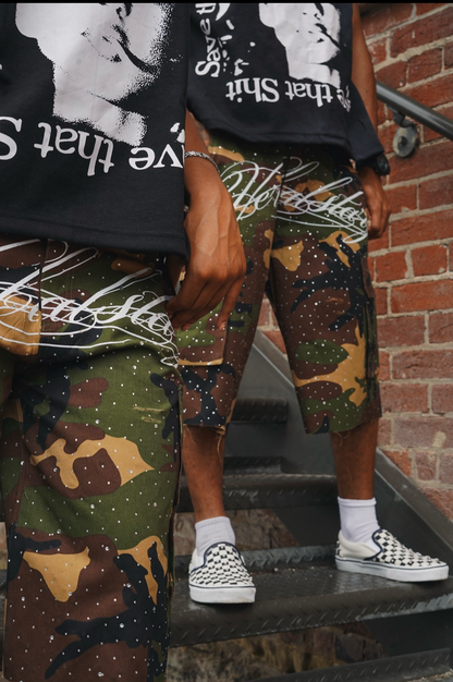 SIGNATURE CAMO CARGOS