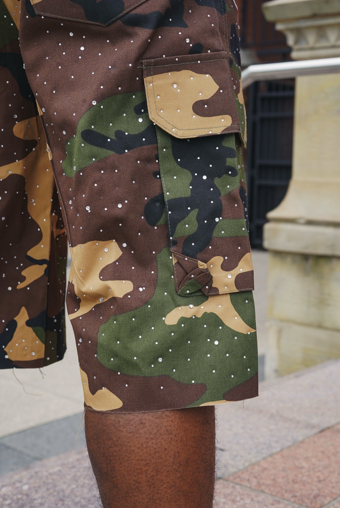 SIGNATURE CAMO CARGOS